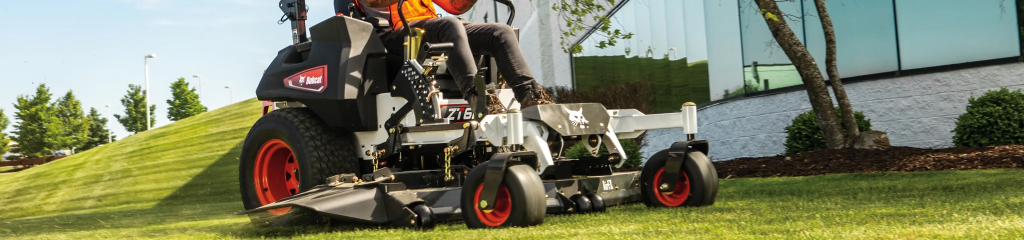 Bobcat lanserer ny serie klippere for profesjonell bruk